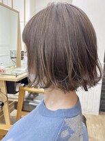 ネオリーブ クーロ(Neolive curro)&nbsp;グレージュ×白髪ぼかしハイライト＊　デザインカラー