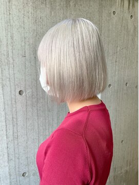 ロア 福岡天神本店(LORE) ボブ×ハイトーン×ホワイトシルバー/haya