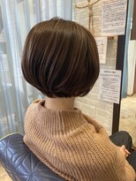 サンテリア(Sunteria) 襟足すっきり大人可愛いゆるやかボブ