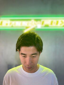 グリーディーフォックス 代々木(Greedy FOX) 韓国マッシュ/センタ-パ-ト/ツイストスパイラル/スキンフェード