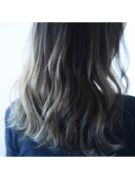 ニコリヘアワークス(nicori hair works) ロング×ハイライト×グレージュ2