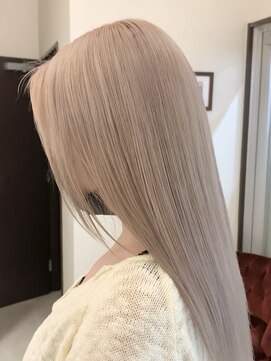 リード バイ ラグーン(LEAD by LAGOON) ホワイトミルクティーベージュケアブリーチインナーイヤリング