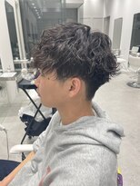 イリ(iLi)&nbsp;【iLi ×Hirai 】スパイラルパーマ