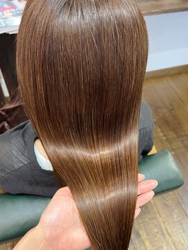 ル コワン ククー(Le coin coucou) 酸性ストレート