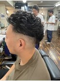 スキンフェードツーブロパーマ、朝楽ヘア〈理容室〉大泉学園駅