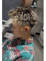 ヘアーラボ アッシュ(Hair Labo ASH) ツイストスパイラル×金メッシュ