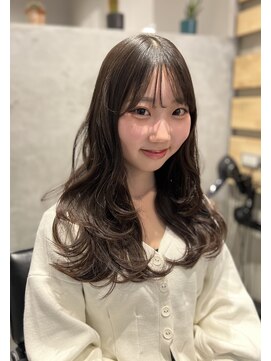 アロア 横浜(Aloa) 波巻き×レイヤーカット
