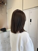 アローム(alom) イメチェン/ホワイトブロンド/外ハネボブ/美髪/茅ヶ崎