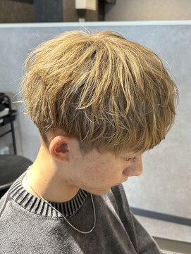 エデアンルクラ 下通(EDEAN Leclat) 熊本メンズカラー ハイトーン ミルクティー MEN'S HAIR