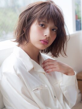 ヴィヴィ(VIVIE) 美髪切りっぱなしボブほつれウェーブ似合わせ小顔ショートバング