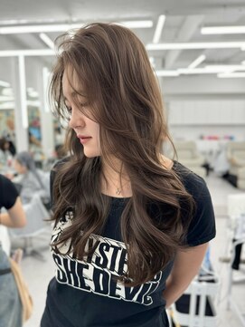 アマトウキョウスマートサロン(AMA TOKYO×Smart Salon) 韓国ヘア　2wayバング  レイヤーカット くびれヘア  顔周り