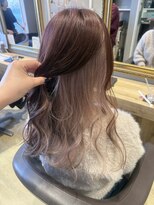 アクイール(ACCUEILLIR) インナーカラー×ベビーピンク