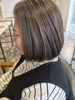 マンプスウタタ (Mumps utata)&nbsp;TOPだけブリーチして、アンブレラカラー