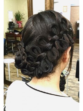 ヘアーアンドメイク アール(hair&make R) ★hair&makeR★編み込みアレンジリボンアップ