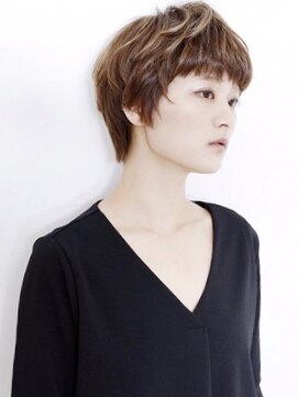 クォーターリゾート(QUARTER RESORT) 毛先パーマ　オフィスヘア　小顔ヘア　デザインカラー