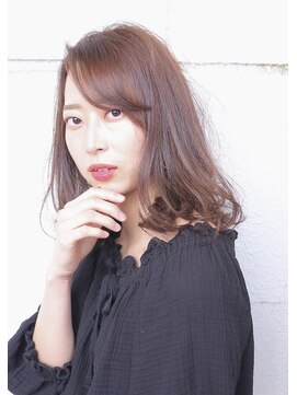 アンビエンテ(ambiente) アッシュ　ブラウン　イルミナカラー　ミディアムヘア