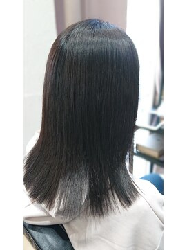 エクラート リラ 立川店(ECLART lilas.) ♪艶々の縮毛矯正ストレート♪