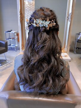 アイボリードット(ivory.) ハーフアップ