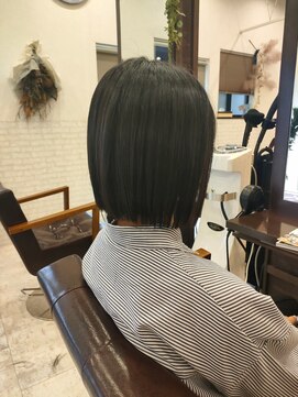 アエラ(aera) きりっぱなしボブ