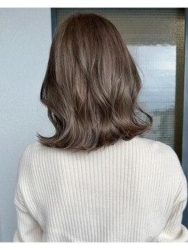 ブロンド 町田(BLONDE) グレージュ_暗めカラー_グレージュカラー_グレージュアッシュ