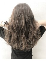 アオアクア バイ グルグル 小岩店(ao akua by GULGUL)&nbsp;レイヤーロング フォギーベージュLAハイライトカラー小岩