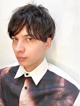 メイカ(MEIKA) カット+ニュアンスパーマ+トリートメント　担当　ゴウハラ