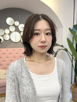 サンド 大阪梅田(sand) @haru__sand ボブルフ/黒髪/ネビージュ/小顔/ワンレン/大阪梅田