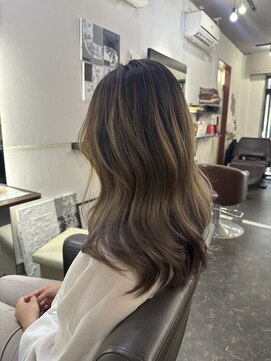 ガーデン ジングウマエ(GARDEN jingumae) 星華,黒髪,ボブルフ,ネビージュ,小顔,ワンレンd7