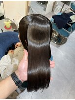 リラエ(Lyrae) 縮毛矯正/髪質改善/美髪カラー/トリートメント【大阪/西梅田】