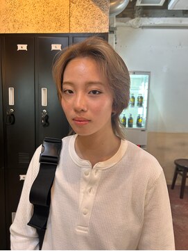 ヒカリス 中崎店(HIKARIS) ブラウンベージュ