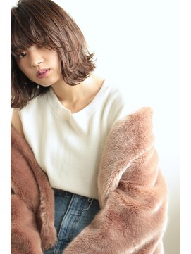 ミラバイグリーン(Mira by green) semiwet×外ハネ Bob 01