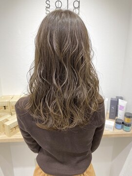 ソラ(sola) 雰囲気重視大人ウェーブ