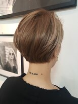 ペネロープ(Penelope)&nbsp;ワンブリーチベージュ×ハンサムショート！　遠藤至