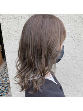 ラヴァダブ(RUB A DUB) ハイライトベージュ