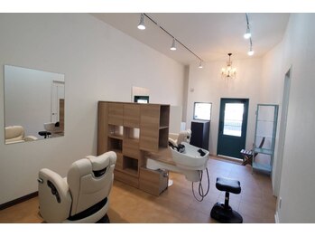 Neige hair from Lyhal 【ネージュ ヘアー フロム リーハル】