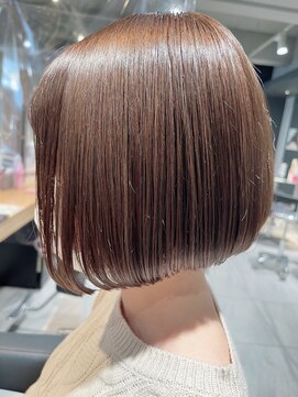 リーオオサカ(Lee Osaka) 【Lee大阪店】柔らかブラウン♪ワンレンボブ/新出奈津樹