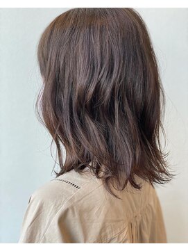 ハグヴィアン(HUG BIEN) 外ハネ可愛ボブミディアム