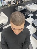 バズカットイージーパーマメンズブラックヘアースキンフェード