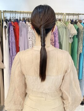 ヘアセット&メイク専門店 カスミ(Kasumi) タイトロープストレートポニー