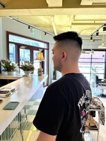 ローサムカットワークス(LOSOME CUT WORKS)&nbsp;フェードカット　フェザーアップ