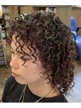 ミニバス(MiNiBASS) スパイラルパーマ超強め