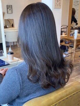 レガロヘアーデザイン(Regalo hair design) Myrtille☆レイヤーカット×サファイアアッシュ