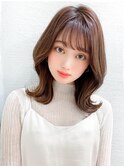 20代大人かわいい外ハネセミロング × ミルクティーベージュ