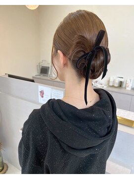 ドゥ ドゥ ネクスト(Do Do NEXT) カチモリシニヨンヘアセット