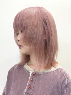 サンクプロジェクト(cinq PROJECT) ハイトーン切りっぱなしショートボブミルクティーピンクベージュ