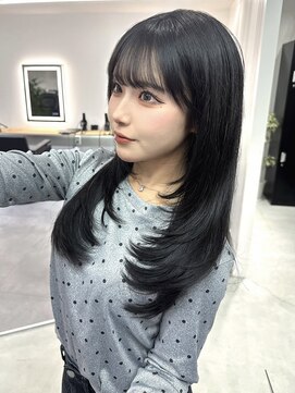 ソア 京都三条河原町(SOA) ゆるふわレイヤーカット 黒髪