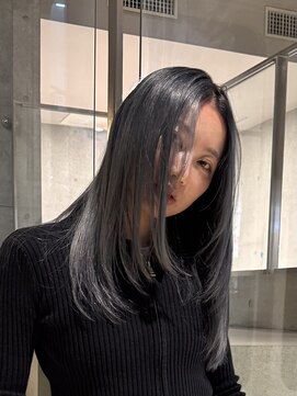 ヲタク(wotaku.) ダークシルバーブルーシルバーダブルカラーレイヤーカット暗髪