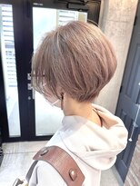 ネリ(NERi)&nbsp;柔らか透明感☆ミルクティーベージュ×丸みショートボブ