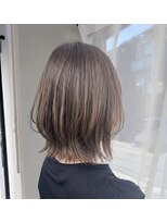 リミ(LIMI)&nbsp;くびれ/レイヤー/グレージュ/韓国風/30代40代50代/顔周りカット