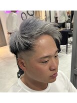 ブリーチ 錦糸町店(BLEACHi)&nbsp;シルバーカラー アップバングフェード